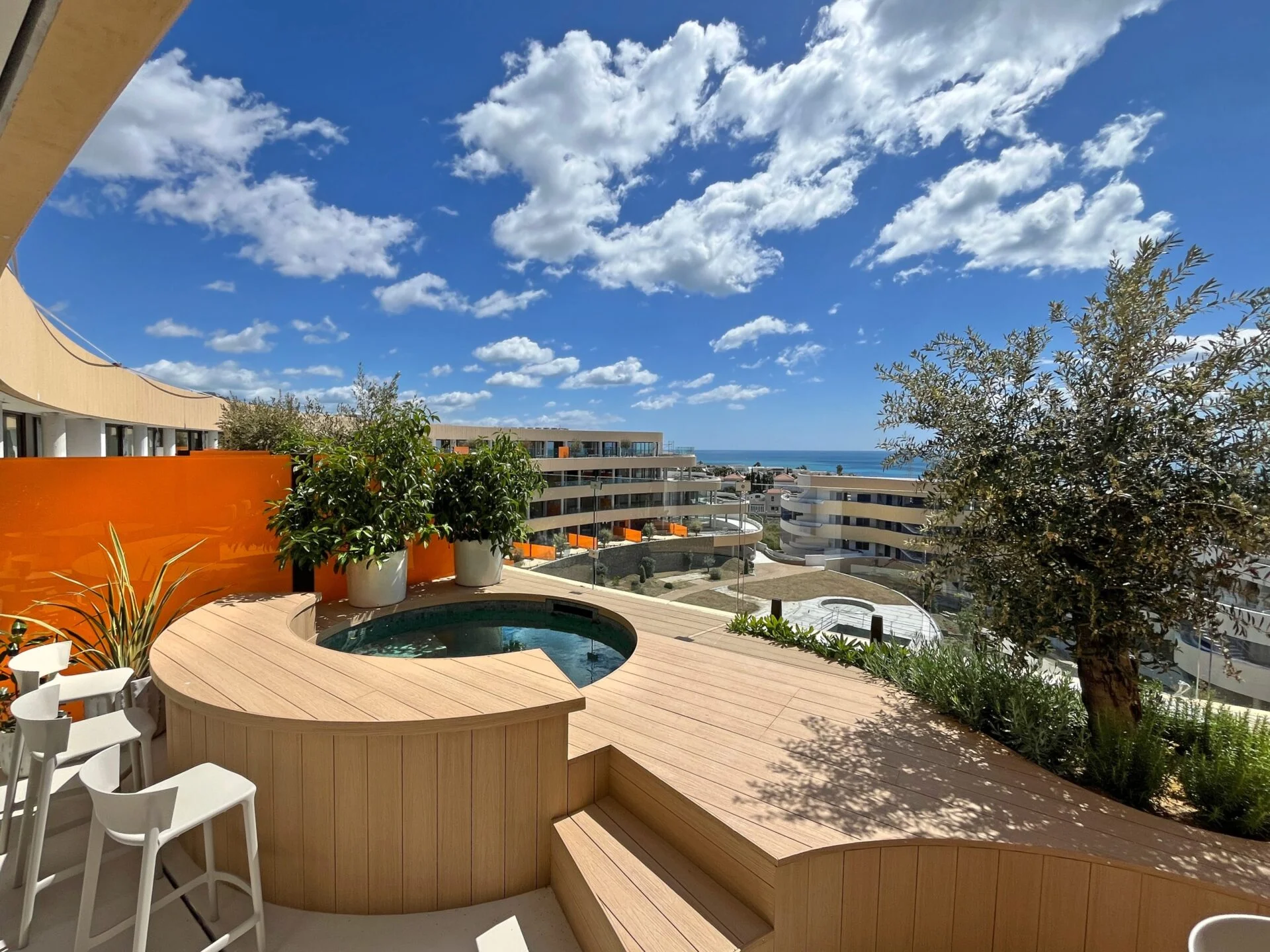 South Residences – plunge pool and sea view